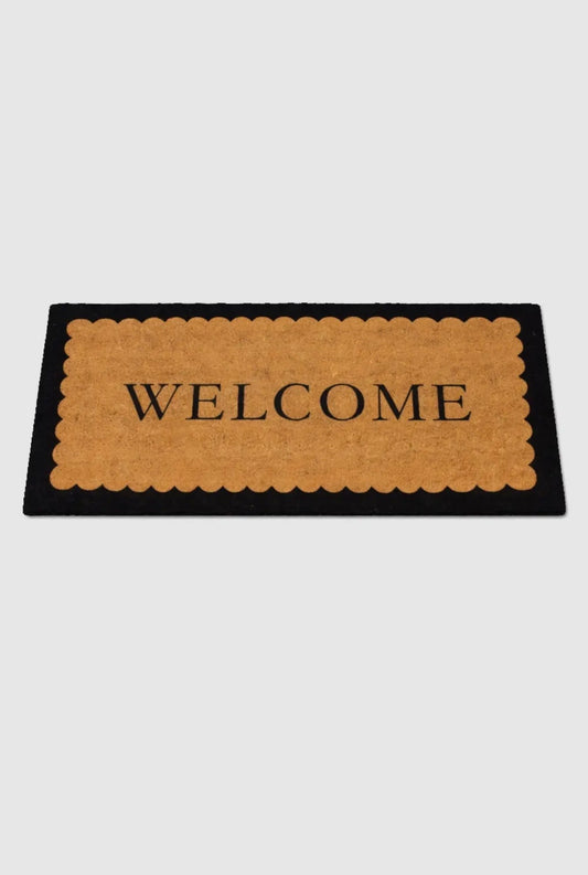 Oversized Scalloped Edge Mat